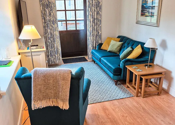 Loch Lomond Finnich Cottages